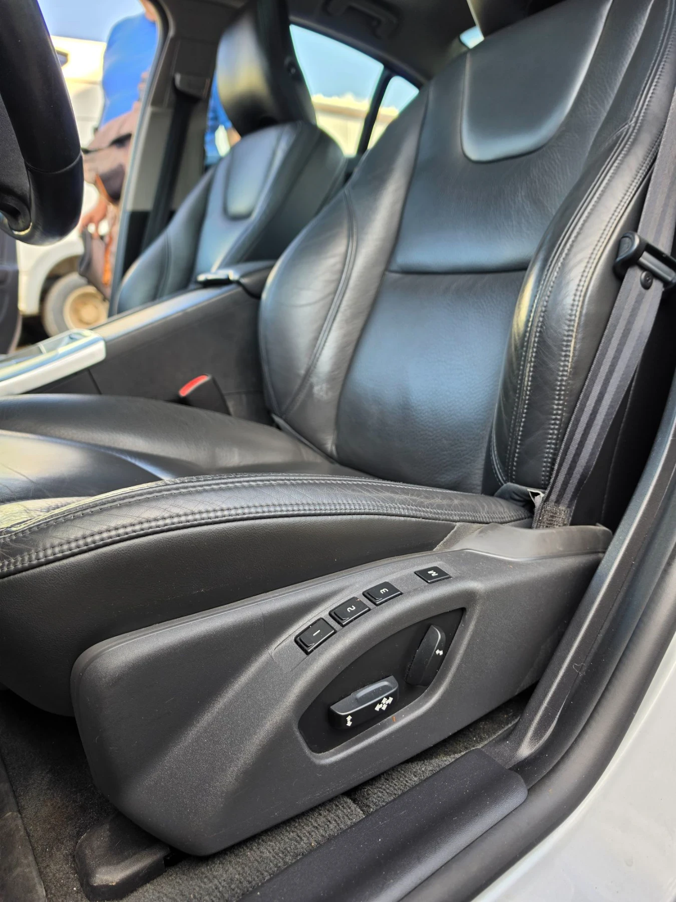 Volvo S60, снимка 6 - Автомобили и джипове - 55954202