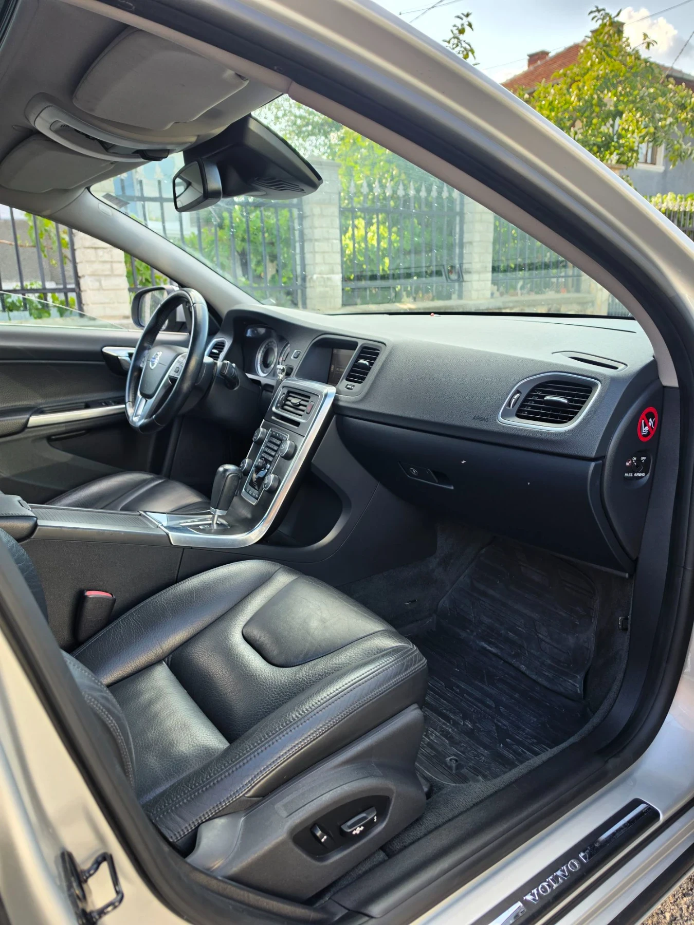 Volvo S60, снимка 13 - Автомобили и джипове - 55954202
