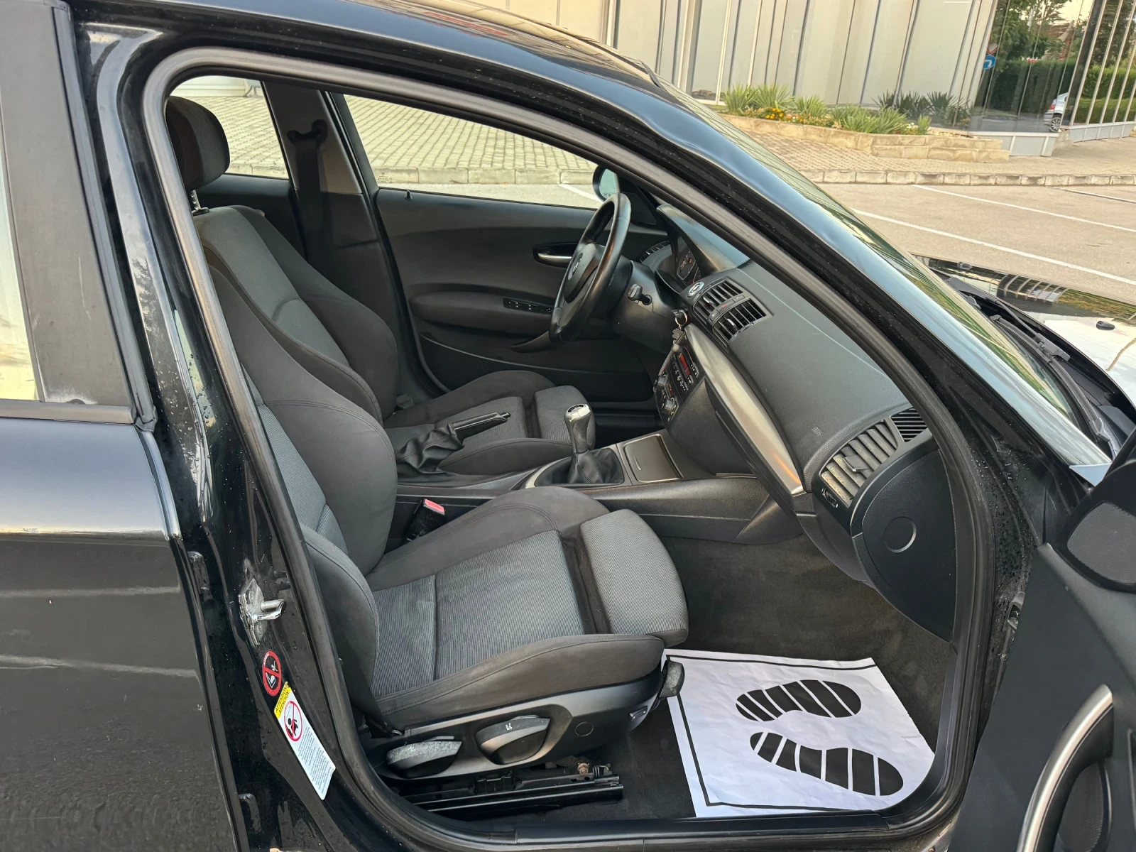 BMW 120 D, снимка 9 - Автомобили и джипове - 56060509