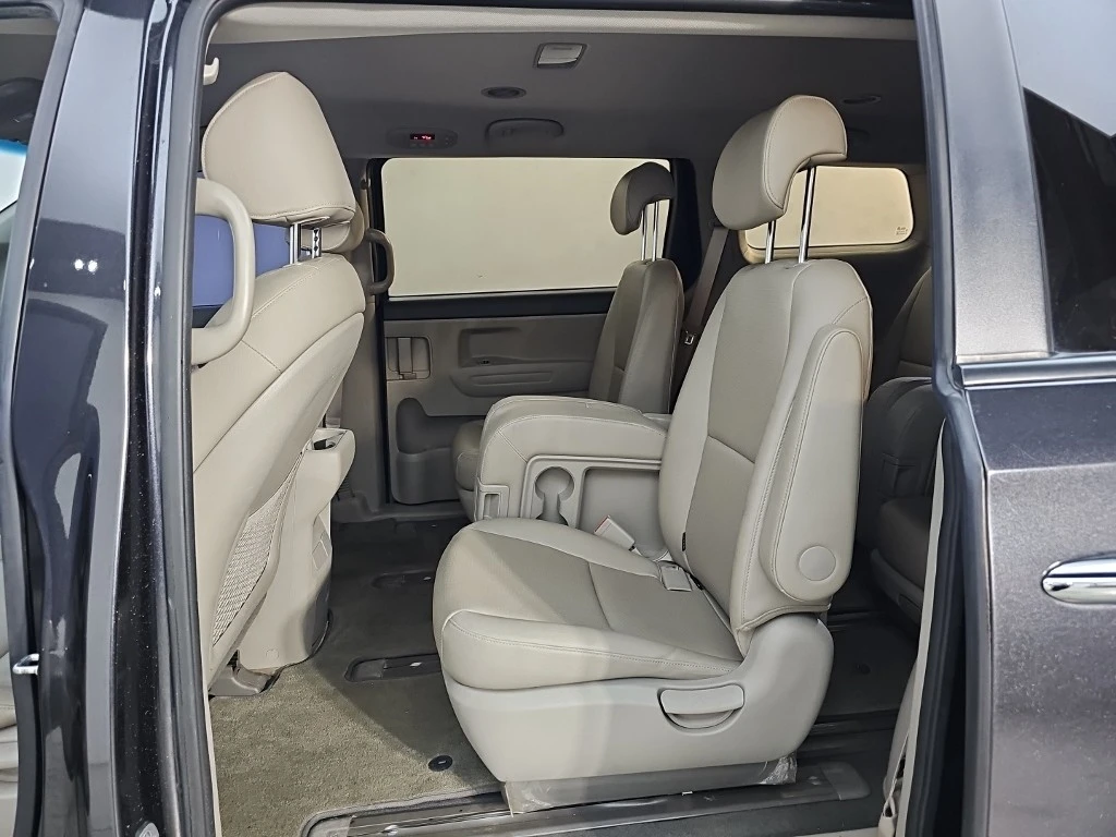 Kia Carnival ������ ����* encareu.com | Mobile.bg � ����������� 12