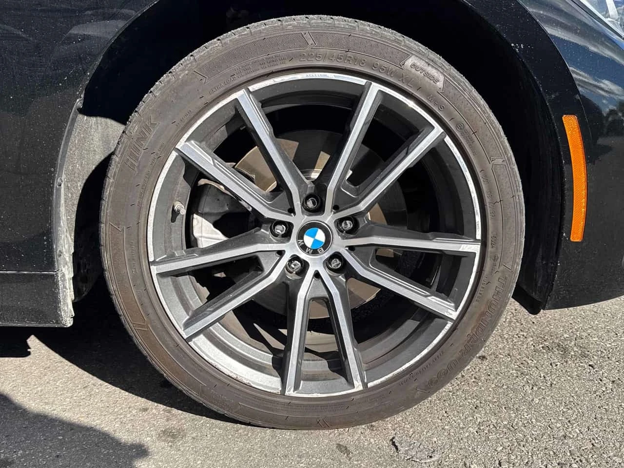 BMW 330 i xDrive | CARFAX | АВТОФИНАНСИРАНЕ, снимка 6 - Автомобили и джипове - 56742657