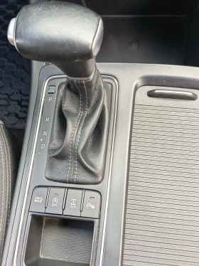 Kia Sorento UM  2.2 200кс. 7 места, снимка 9