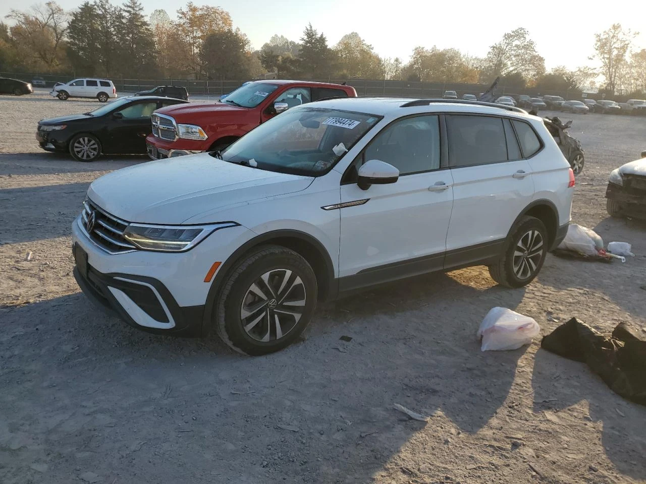 VW Tiguan 2.0T S 4MOTION - [1] 