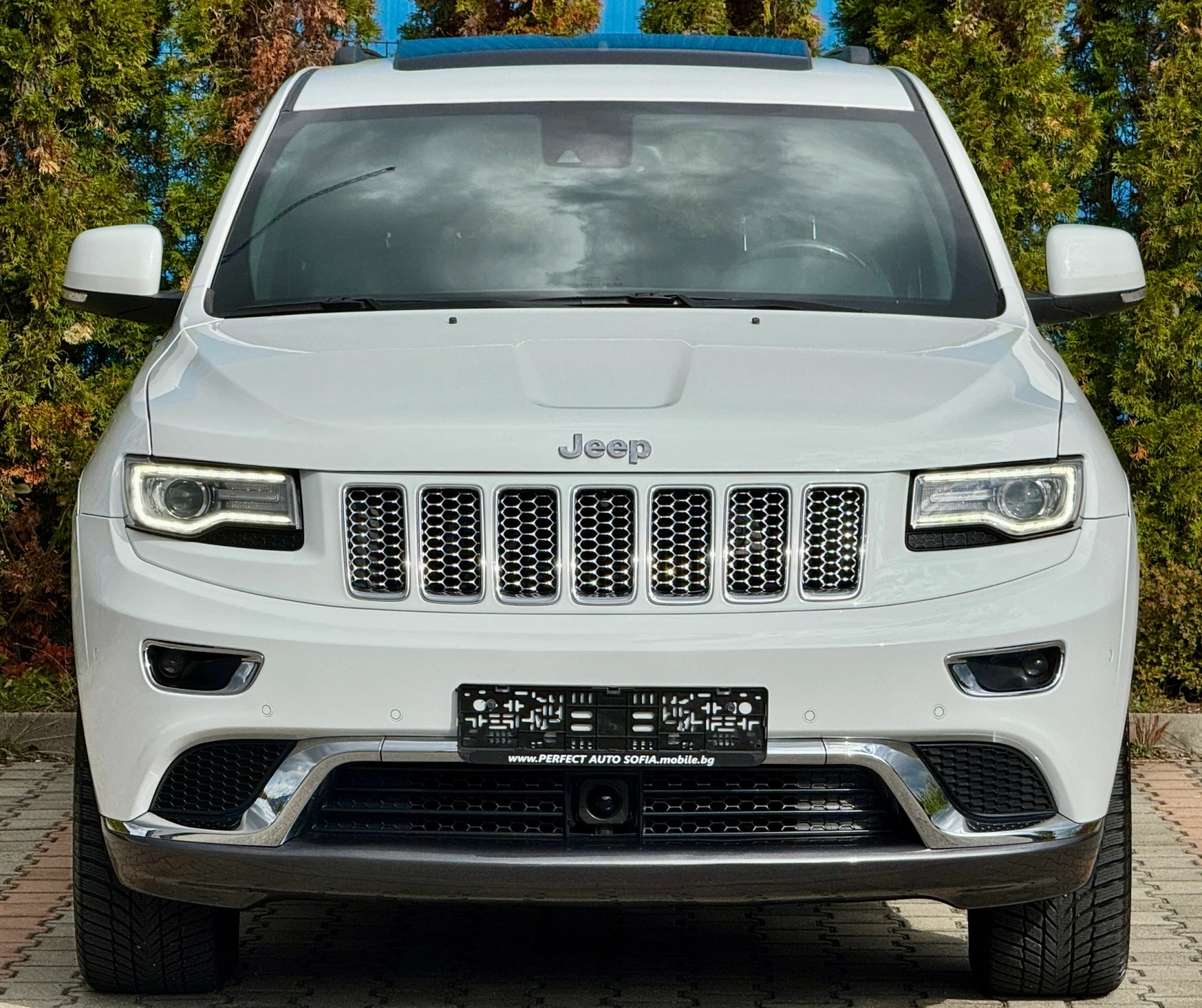 Jeep Grand cherokee 3.0D-SUMMIT-ПАНОРАМА-КОЖА-ПОДГРЕВ-ОБДУХВАНЕ-FULL!! - изображение 7