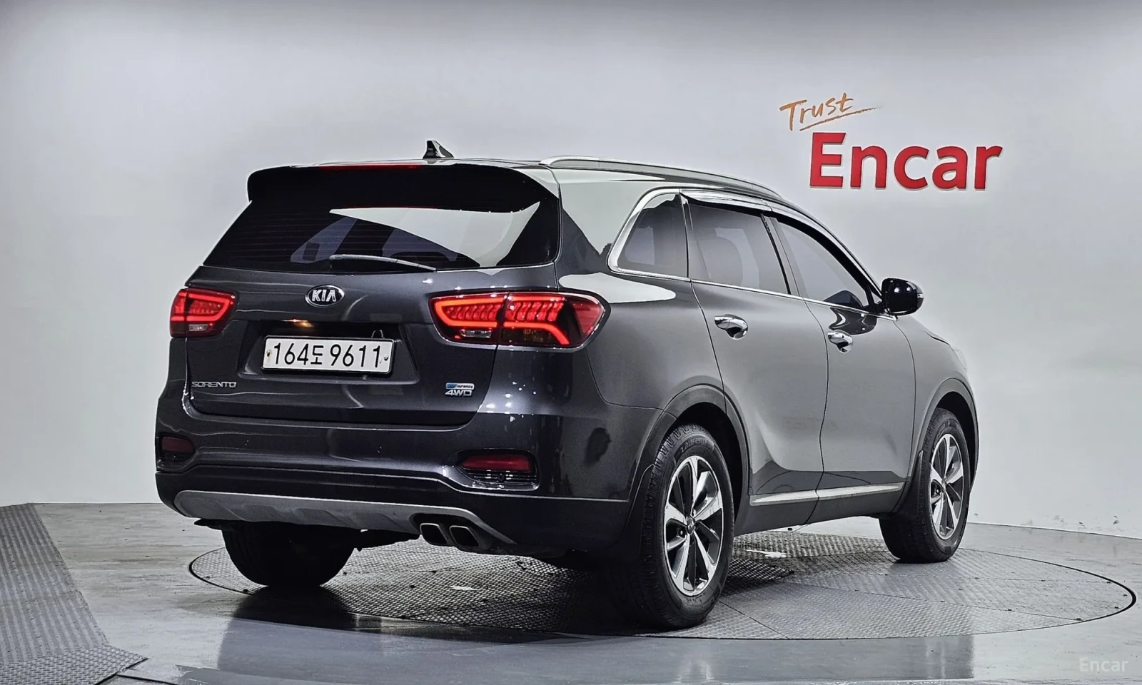 Kia Sorento 2.0 4WD, снимка 2 - Автомобили и джипове - 54250455