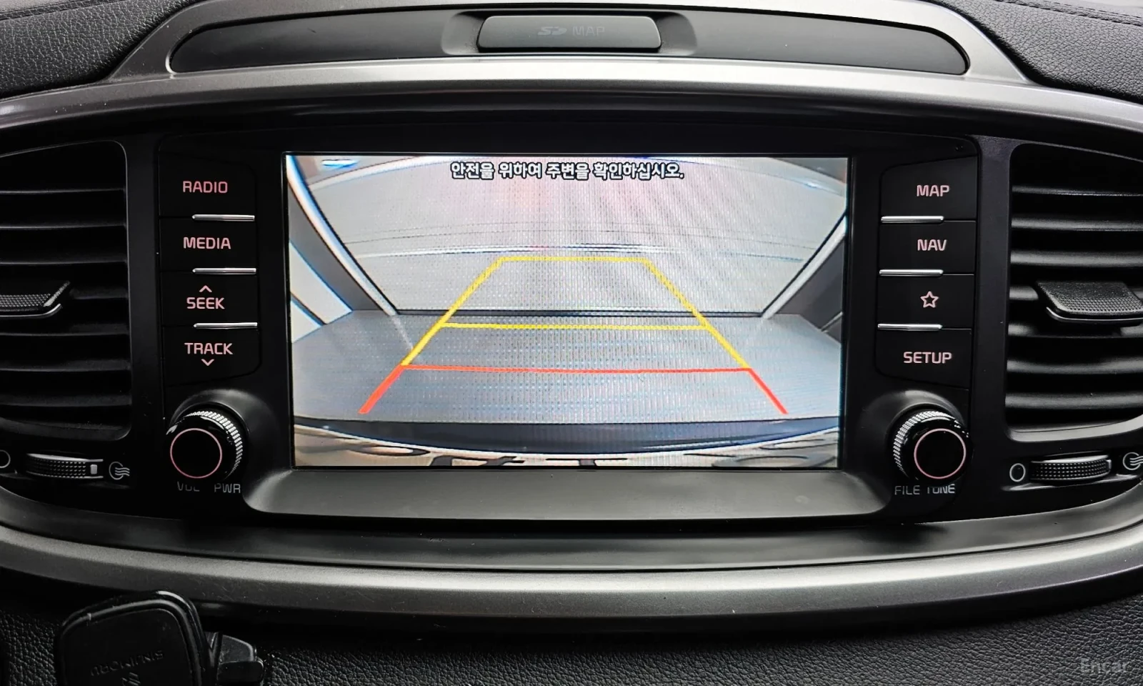 Kia Sorento 2.0 4WD, снимка 9 - Автомобили и джипове - 54250455