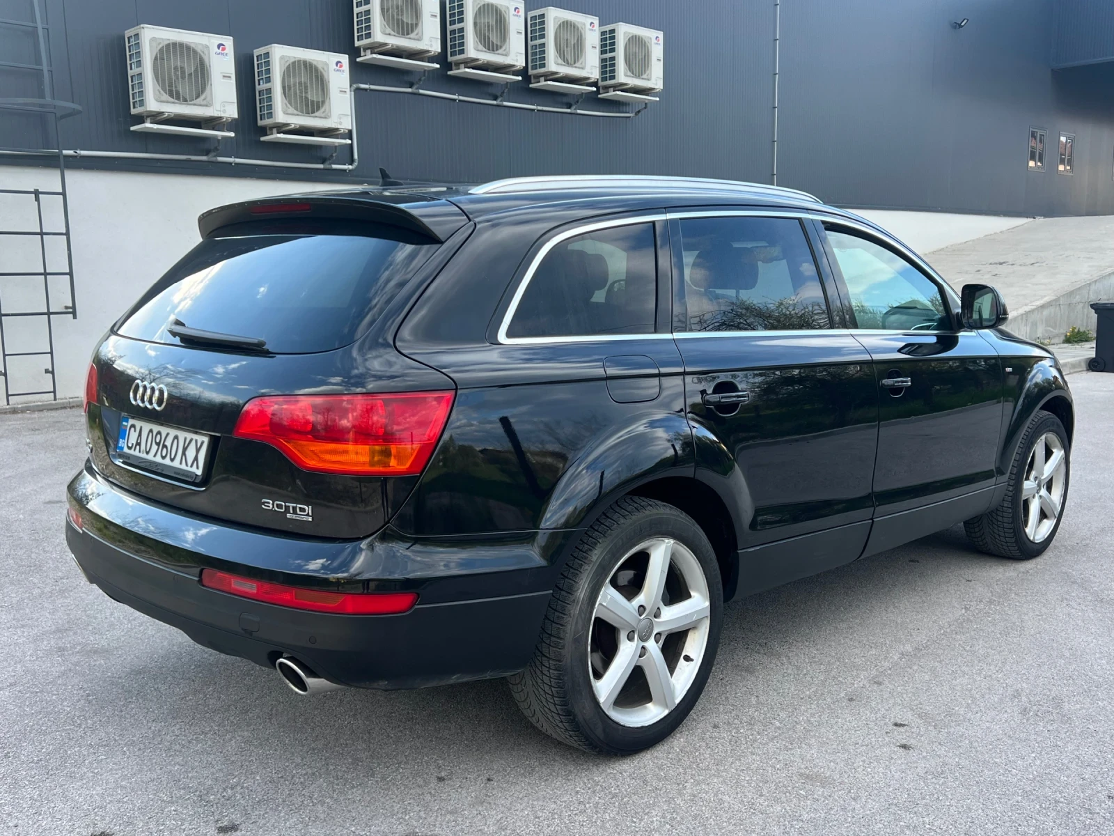 Audi Q7 3.0 TDI 3xS Line / Bose / 7 ������/ 1�� ���������� | Mobile.bg � ����������� 4