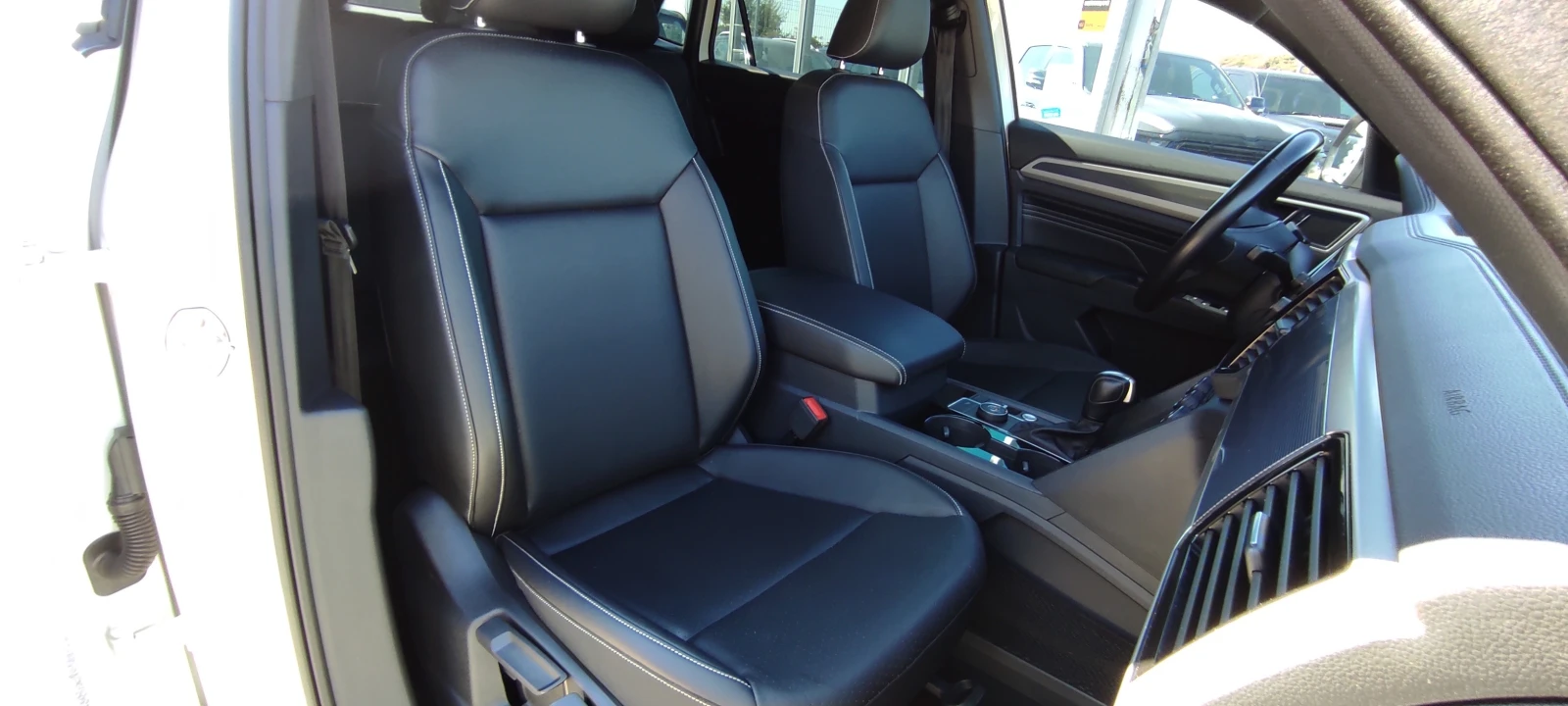 VW Atlas CROSS-SPOR: 4-MOTION: FULL OPTION!!!, снимка 10 - Автомобили и джипове - 54344584