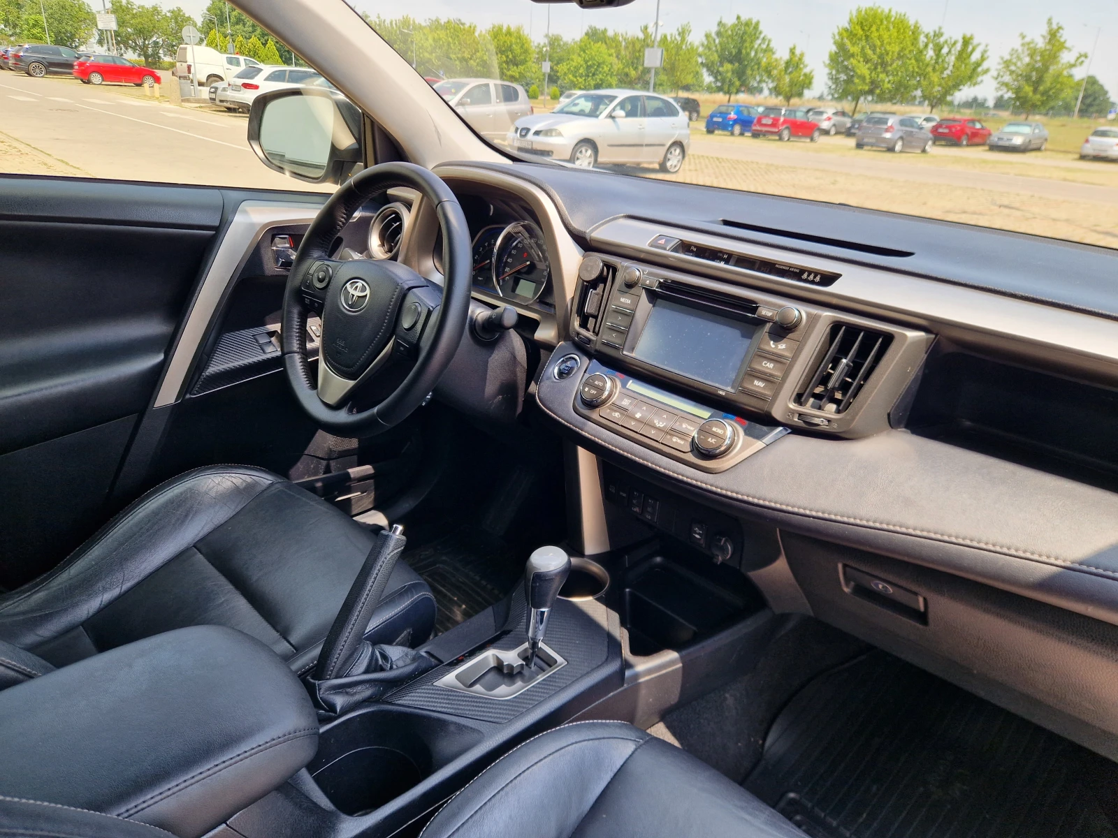 Toyota Rav4 4x4  D4D Камера Подгрев, снимка 10 - Автомобили и джипове - 55124377