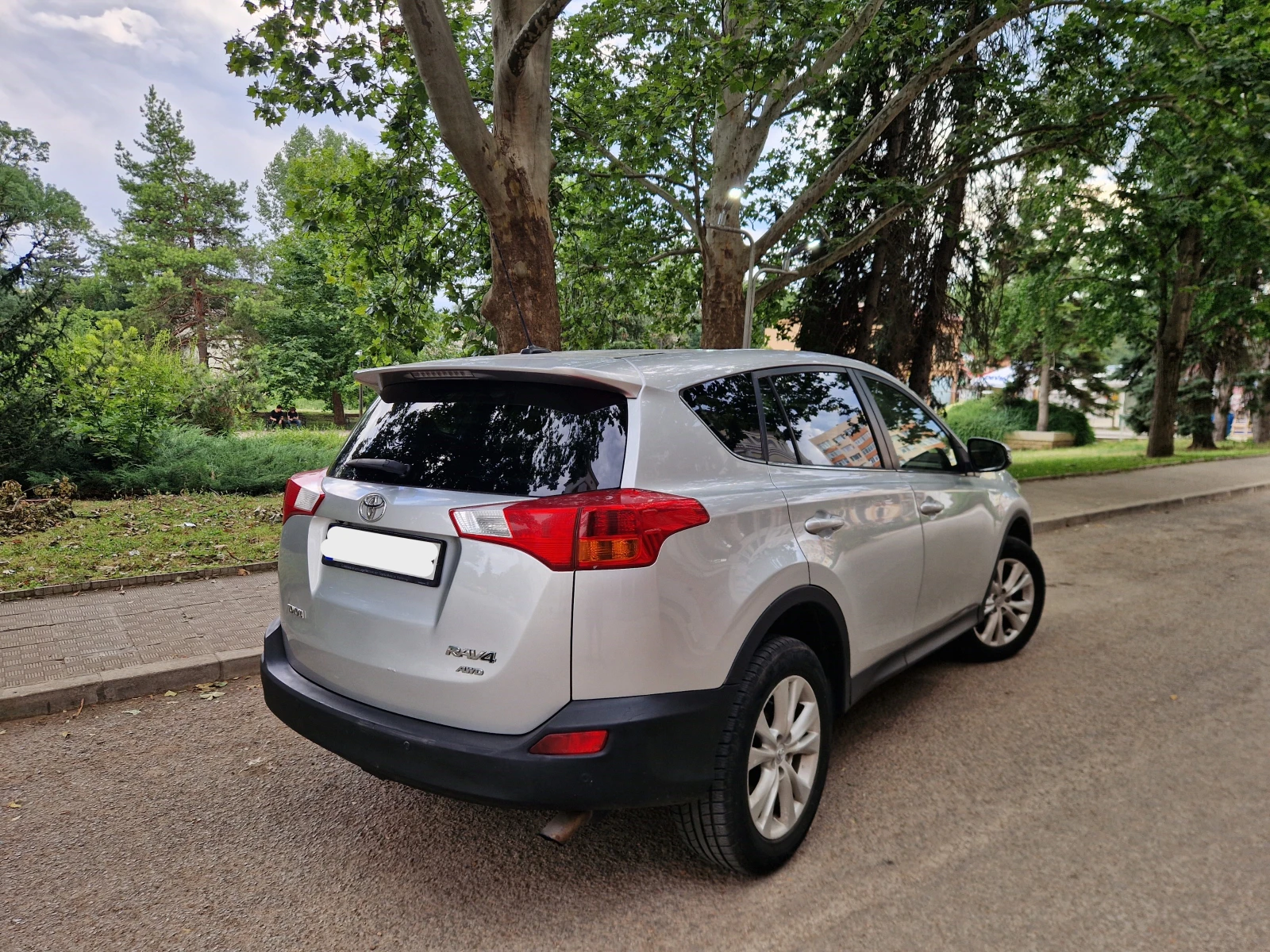 Toyota Rav4 4x4  D4D Камера Подгрев, снимка 5 - Автомобили и джипове - 55124377