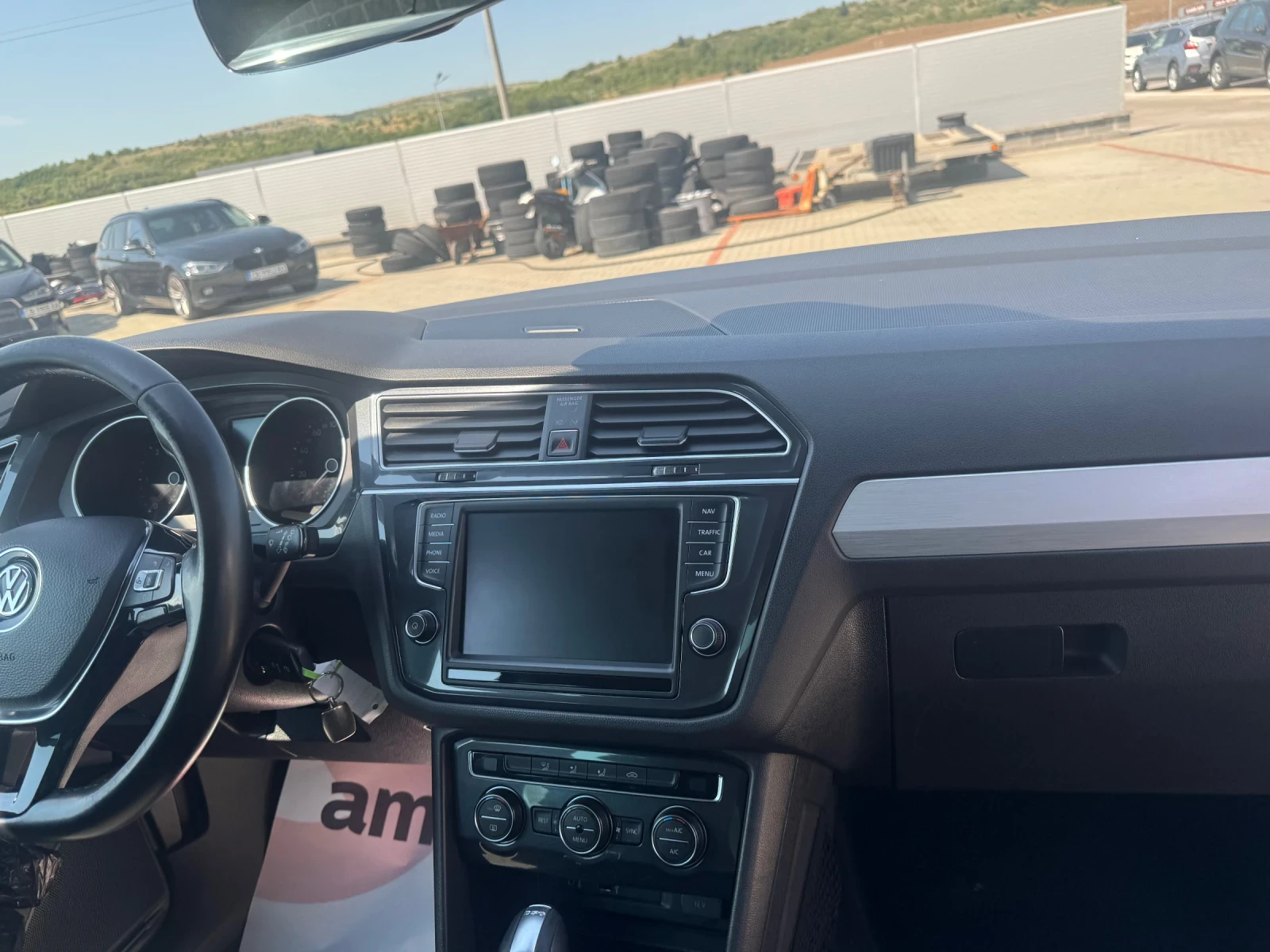 VW Tiguan, снимка 10 - Автомобили и джипове - 55198311