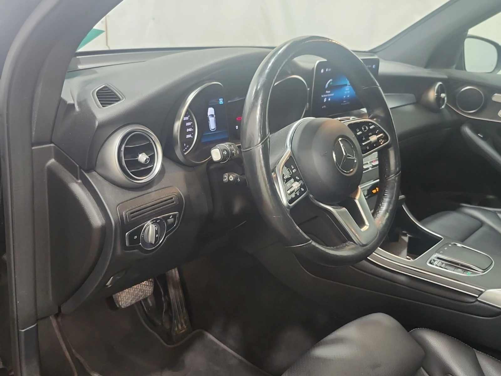 Mercedes-Benz GLC 300 АВТОКРЕДИТ, ПАНО, снимка 10 - Автомобили и джипове - 55769729