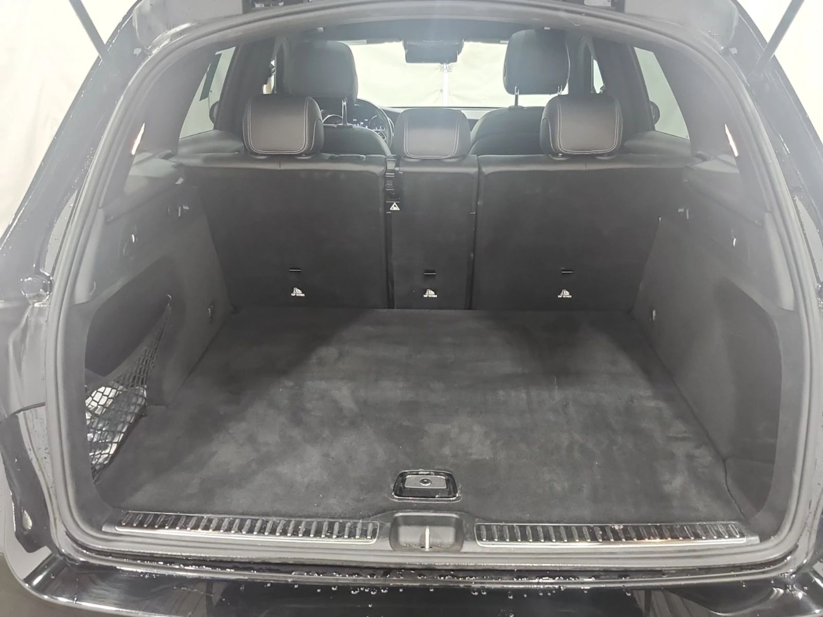Mercedes-Benz GLC 300 АВТОКРЕДИТ, ПАНО, снимка 13 - Автомобили и джипове - 55769729