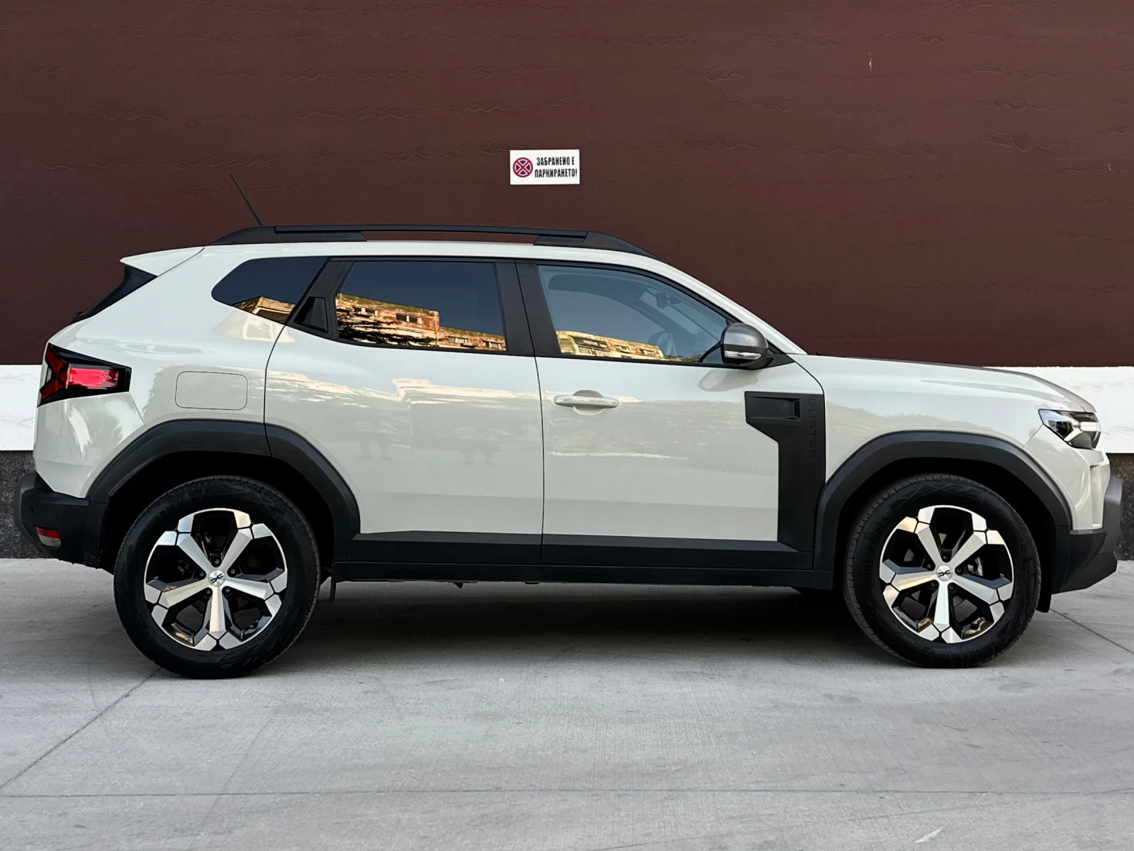 Dacia Duster 1.2 БЕНЗИН MILD HYBRID 8, 000 KM | 2025, снимка 6 - Автомобили и джипове - 55931304