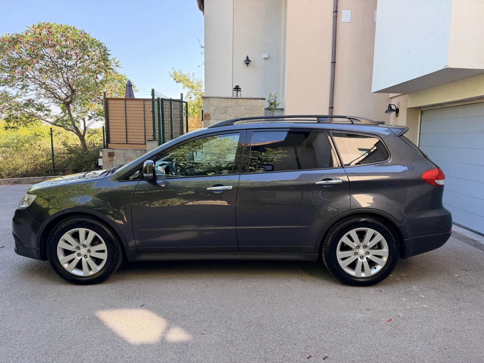Subaru B10 Tribeka 3.6 H6 AWD   7 места   Газ/Бензин, снимка 5 - Автомобили и джипове - 56002939