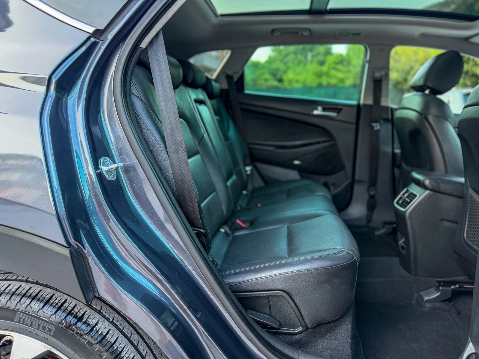 Hyundai Tucson 1.6CRDI* EXELLENCE* 4WD* 360CAMERA* FULL* TOP , снимка 15 - Автомобили и джипове - 56144600