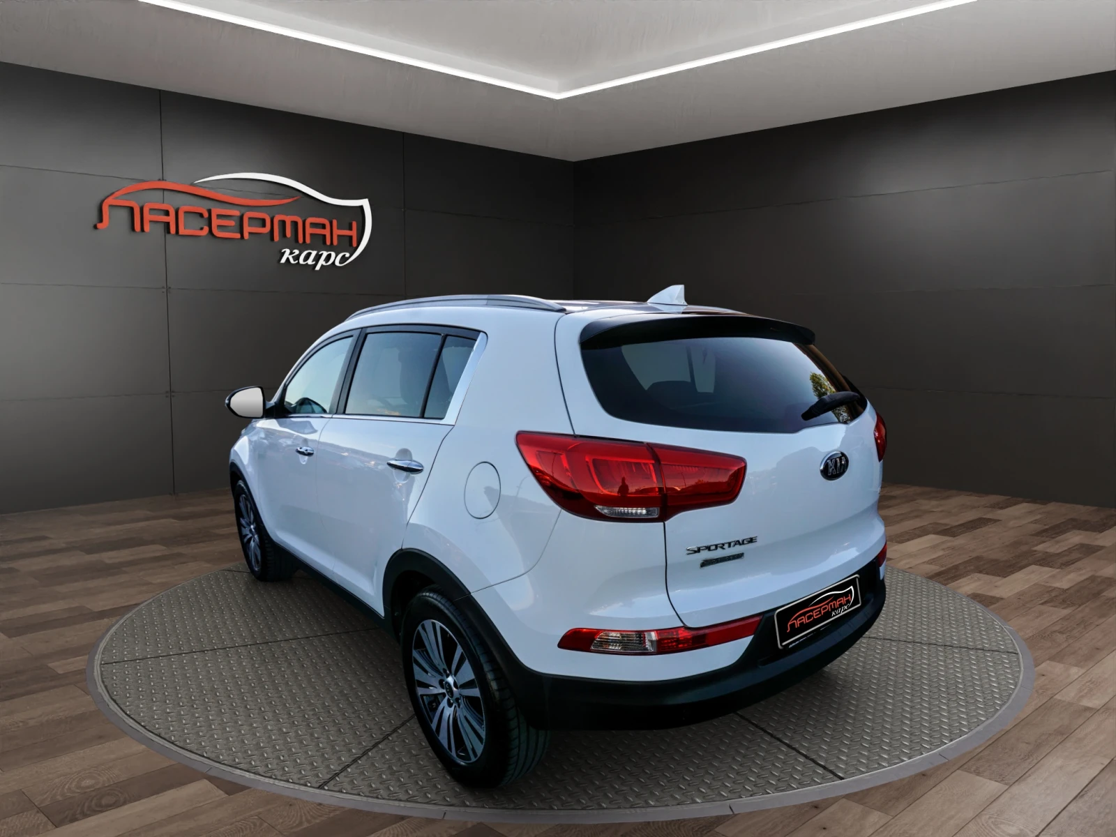 Kia Sportage 1.7CRDI HIGH TECH, снимка 4 - Автомобили и джипове - 56221351