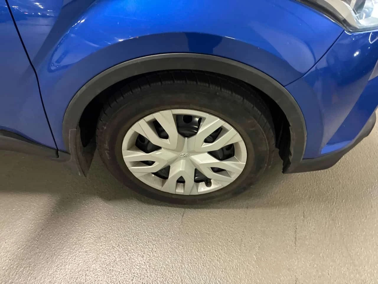 Toyota C-HR * FWD * CARFAX * ����� �� ����������� *  | Mobile.bg � ����������� 7