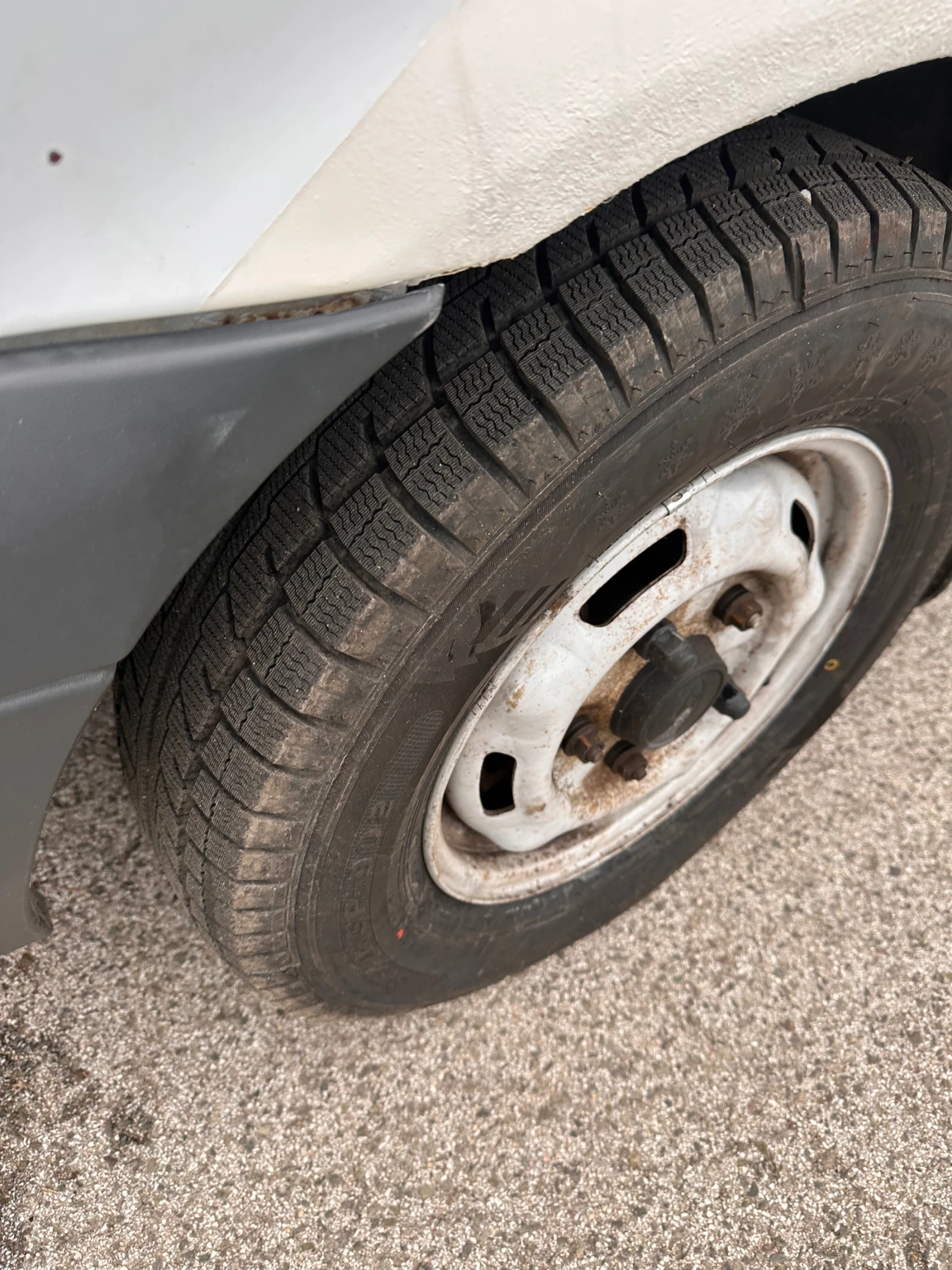 Ford Transit 100T330 8+ 1 Климатик - изображение 5