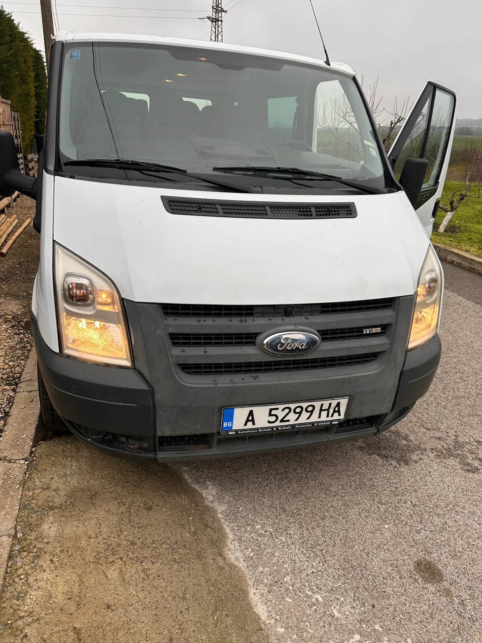 Ford Transit 100T330 8+ 1 Климатик - изображение 10