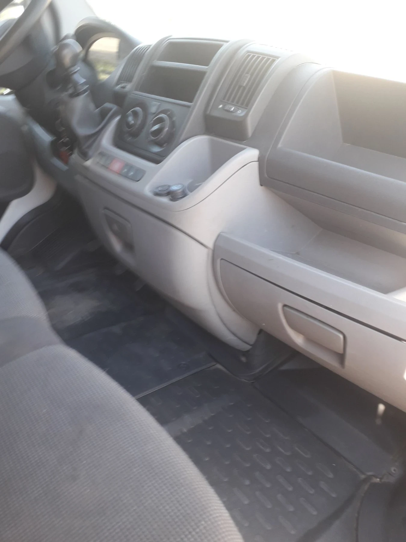 Peugeot Boxer 2.2HDI клима и макси, снимка 8 - Бусове и автобуси - 55848391