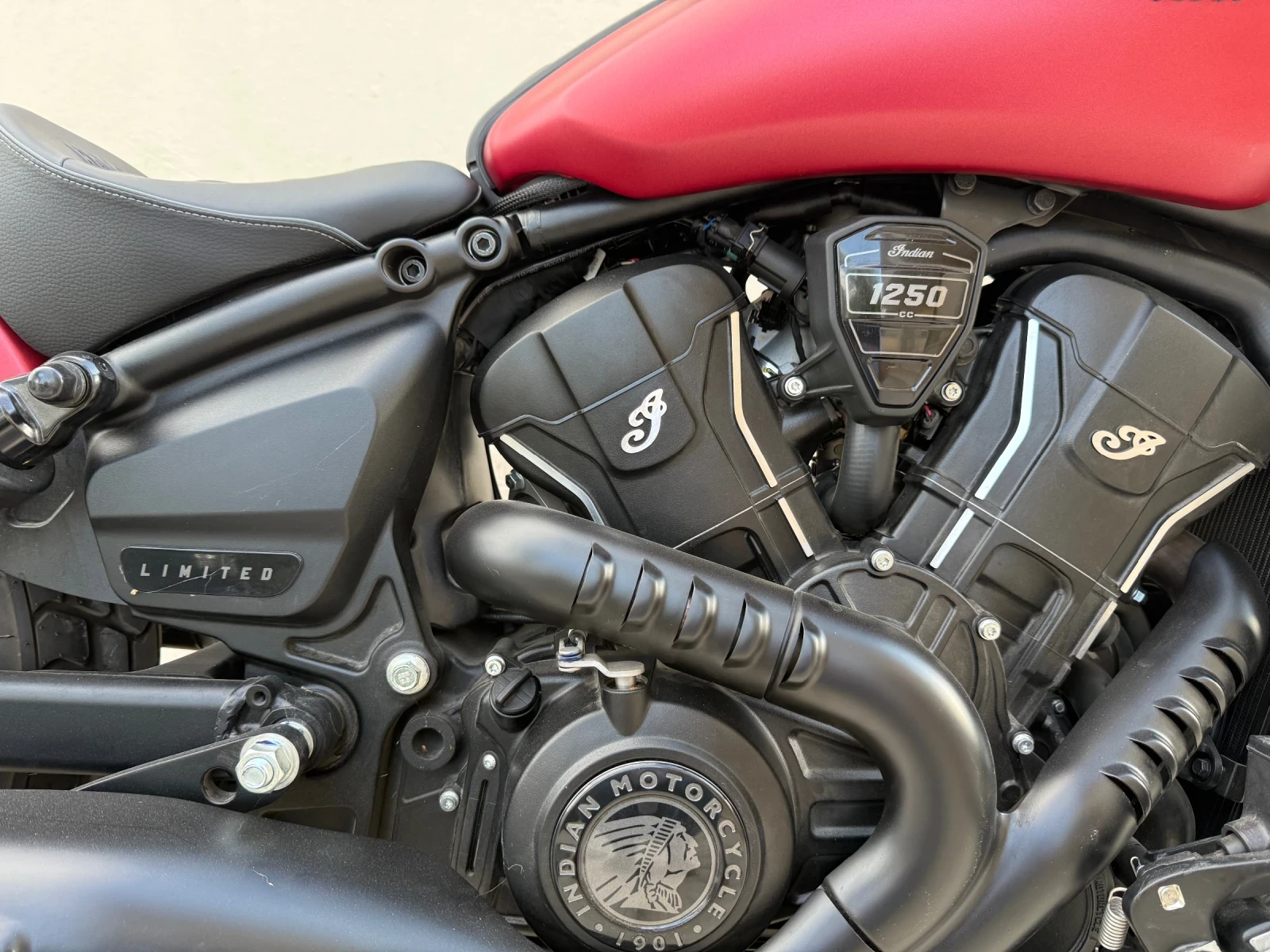 Indian Scout Bober Limited, снимка 5 - Мотоциклети и мототехника - 54312829