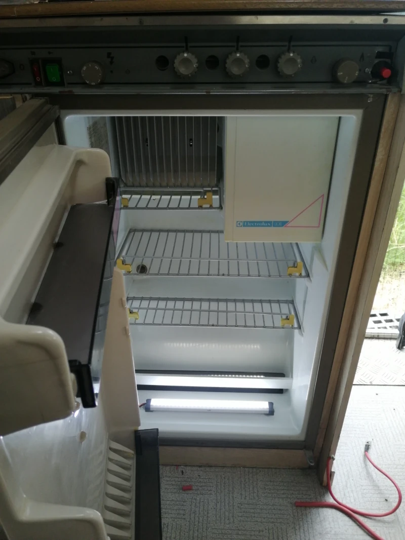 Каравана Dethleffs, снимка 14 - Каравани и кемпери - 52436012