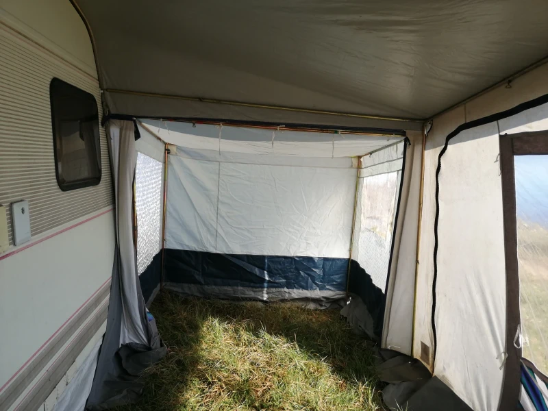 Каравана Dethleffs, снимка 10 - Каравани и кемпери - 52436012