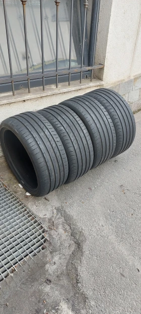 Гуми Летни 235/35R19, снимка 2