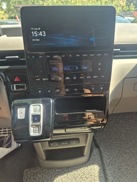Hyundai Staria 3.5 V6 LPG 8+ 1 ДДС Наличен в БГ, снимка 10