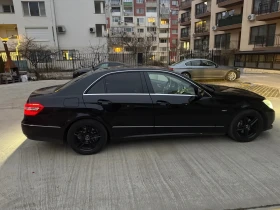 Mercedes-Benz E 220, снимка 8
