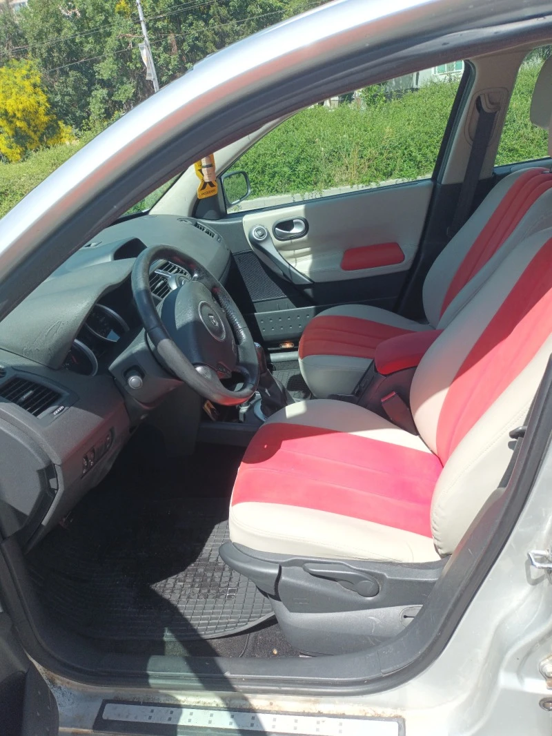 Renault Megane 2, снимка 2 - Автомобили и джипове - 47185298