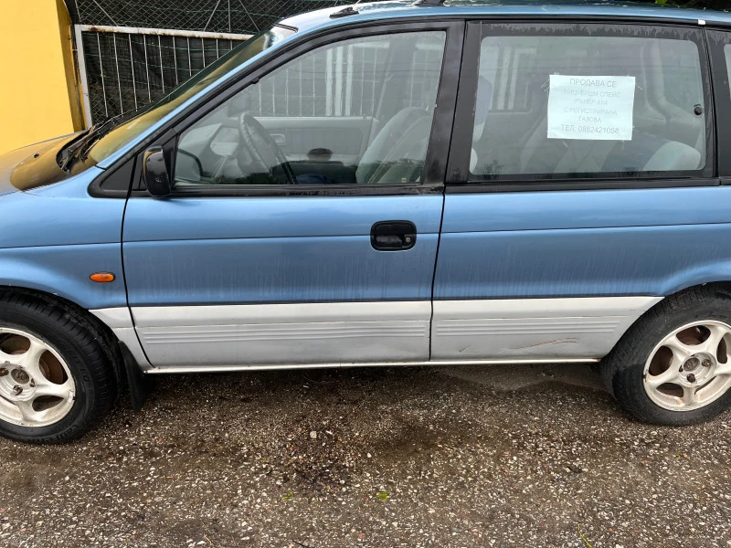 Mitsubishi Space runner, снимка 2 - Автомобили и джипове - 47647507