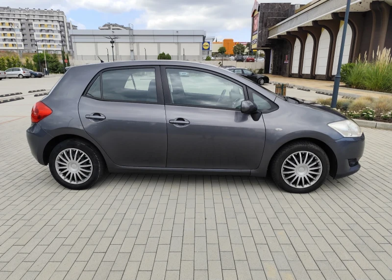 Toyota Auris 2.0 d4d 126к.с., снимка 4 - Автомобили и джипове - 47497587