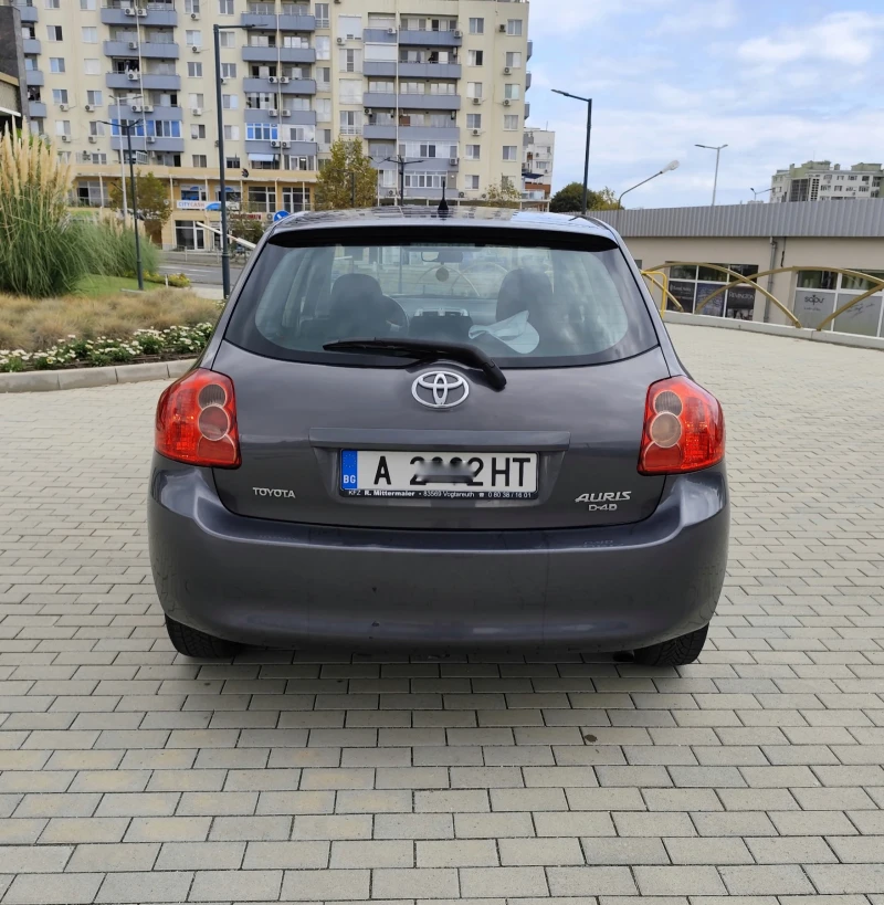 Toyota Auris 2.0 d4d 126к.с., снимка 8 - Автомобили и джипове - 47497587