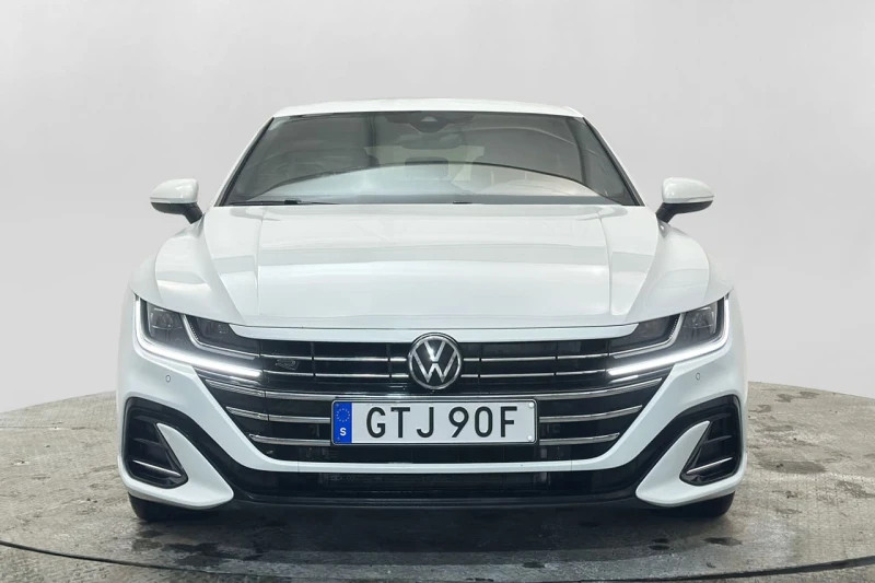 VW Arteon 1.4 E-HYBRID R-Line, снимка 2 - Автомобили и джипове - 48795974