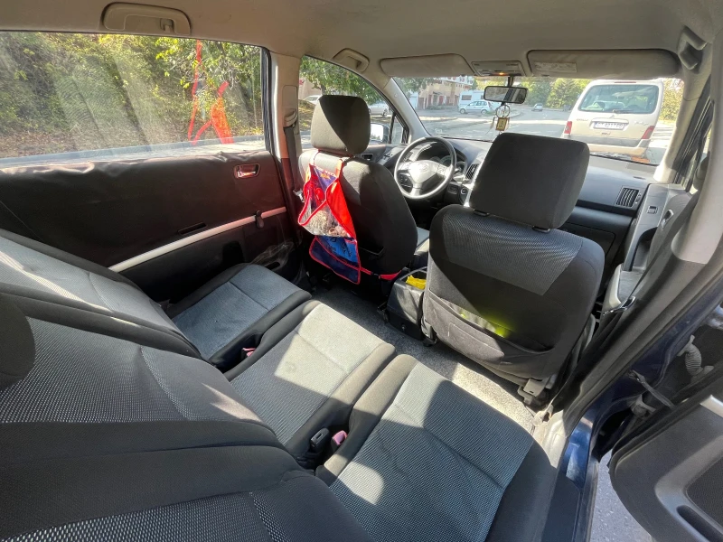 Toyota Corolla verso D4D, снимка 8 - Автомобили и джипове - 52045211