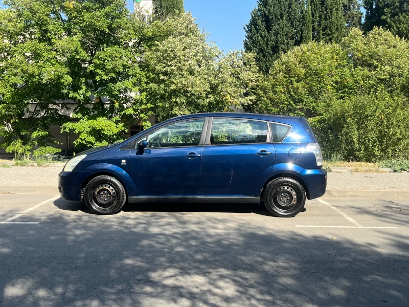 Toyota Corolla verso D4D, снимка 2 - Автомобили и джипове - 52045211