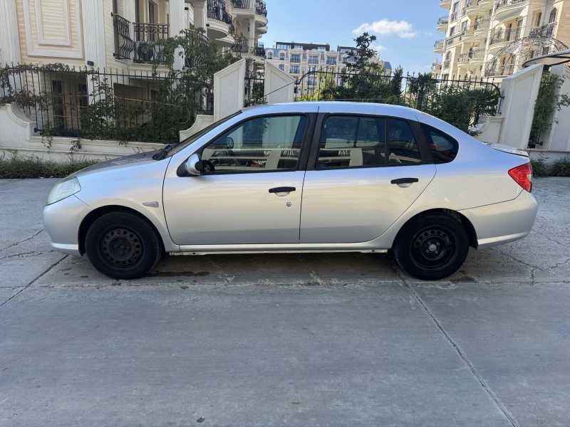 Renault Clio Symbol 1, 6 I, снимка 3 - Автомобили и джипове - 51702176