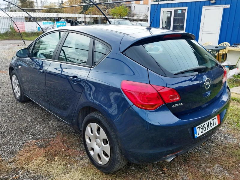 Opel Astra 1.4i-140кс-ГАЗ, снимка 2 - Автомобили и джипове - 52365949