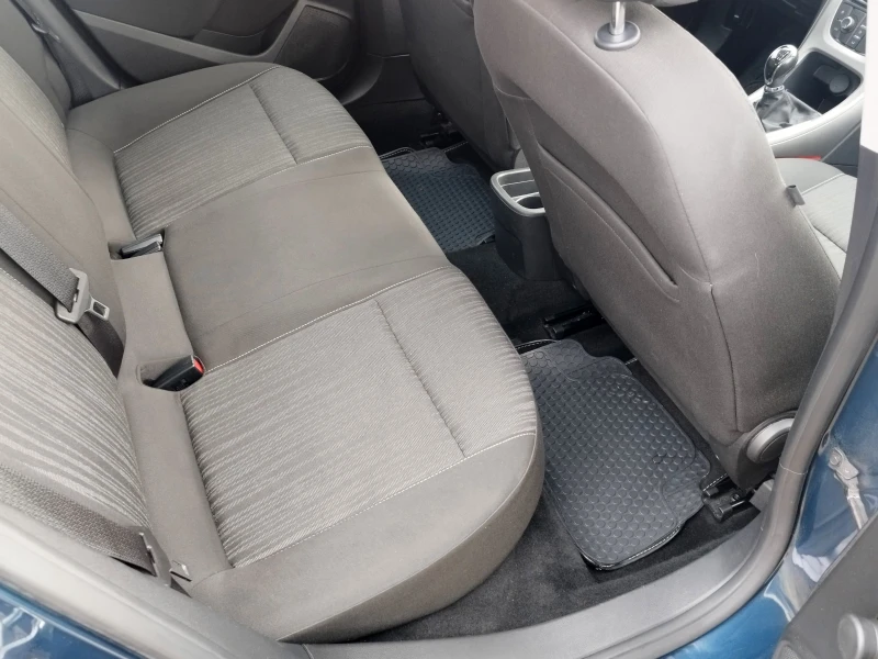 Opel Astra 1.4i-140кс-ГАЗ, снимка 8 - Автомобили и джипове - 52365949