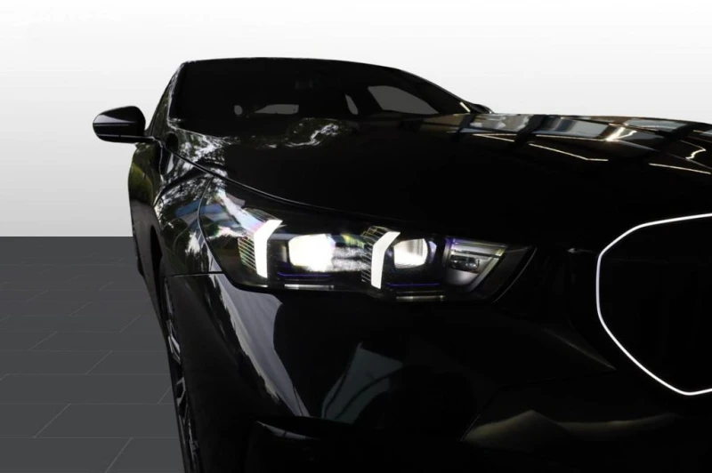 BMW 540 M-Sport xDrive, снимка 3 - Автомобили и джипове - 52388135