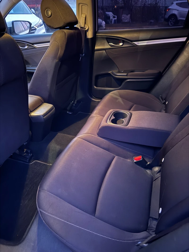Honda Civic 1.5 SPORT SPORT , снимка 11 - Автомобили и джипове - 52726044