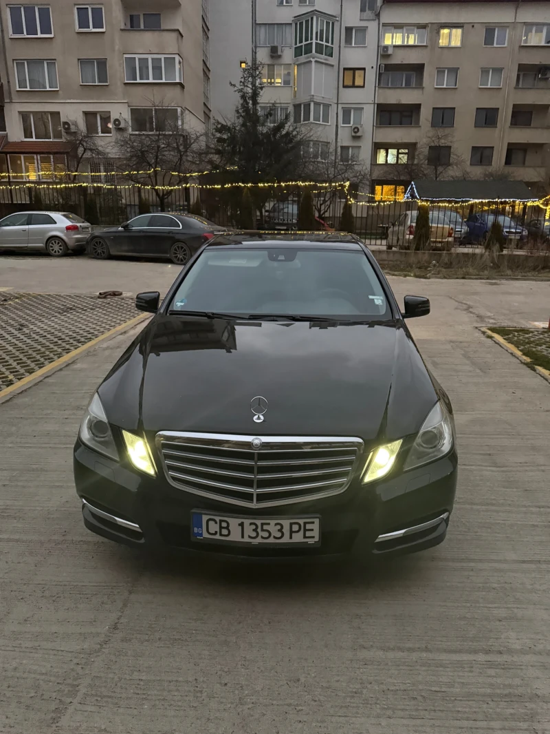 Mercedes-Benz E 220, снимка 6 - Автомобили и джипове - 52875081