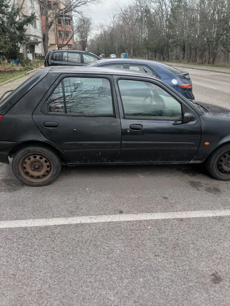 Ford Fiesta, снимка 6 - Автомобили и джипове - 53305293