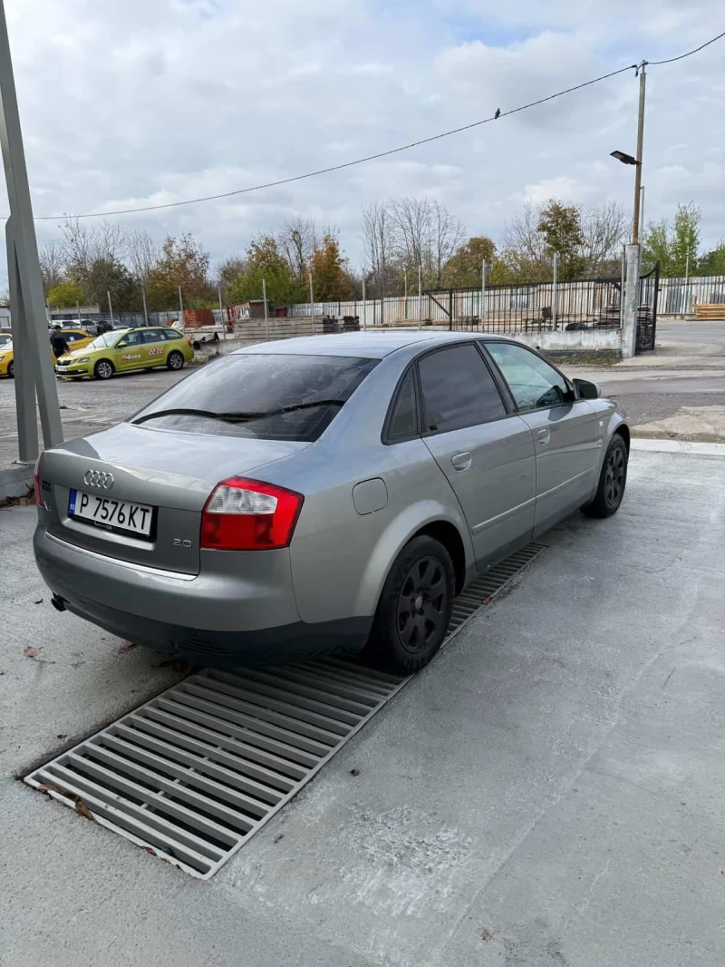 Audi A4 2.0i / 131к.с, снимка 8 - Автомобили и джипове - 53479577