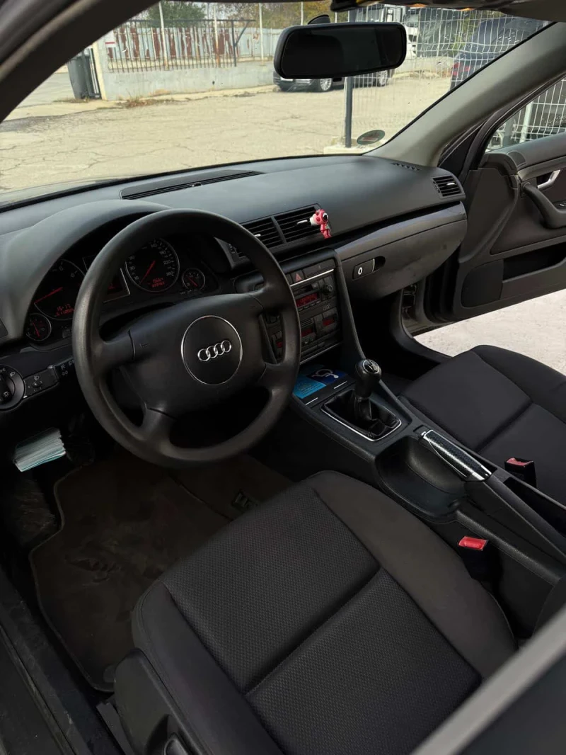 Audi A4 2.0i / 131к.с, снимка 4 - Автомобили и джипове - 53479577