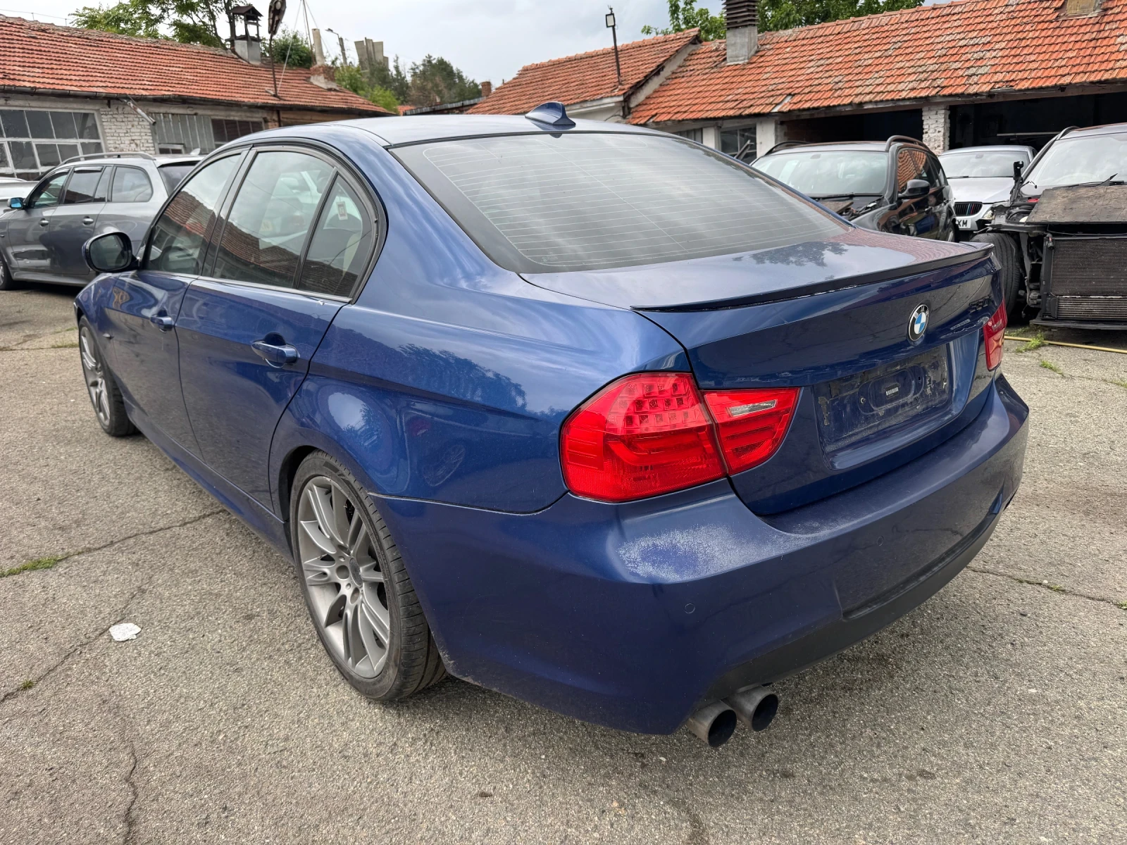 BMW 330 И 258кс - изображение 3