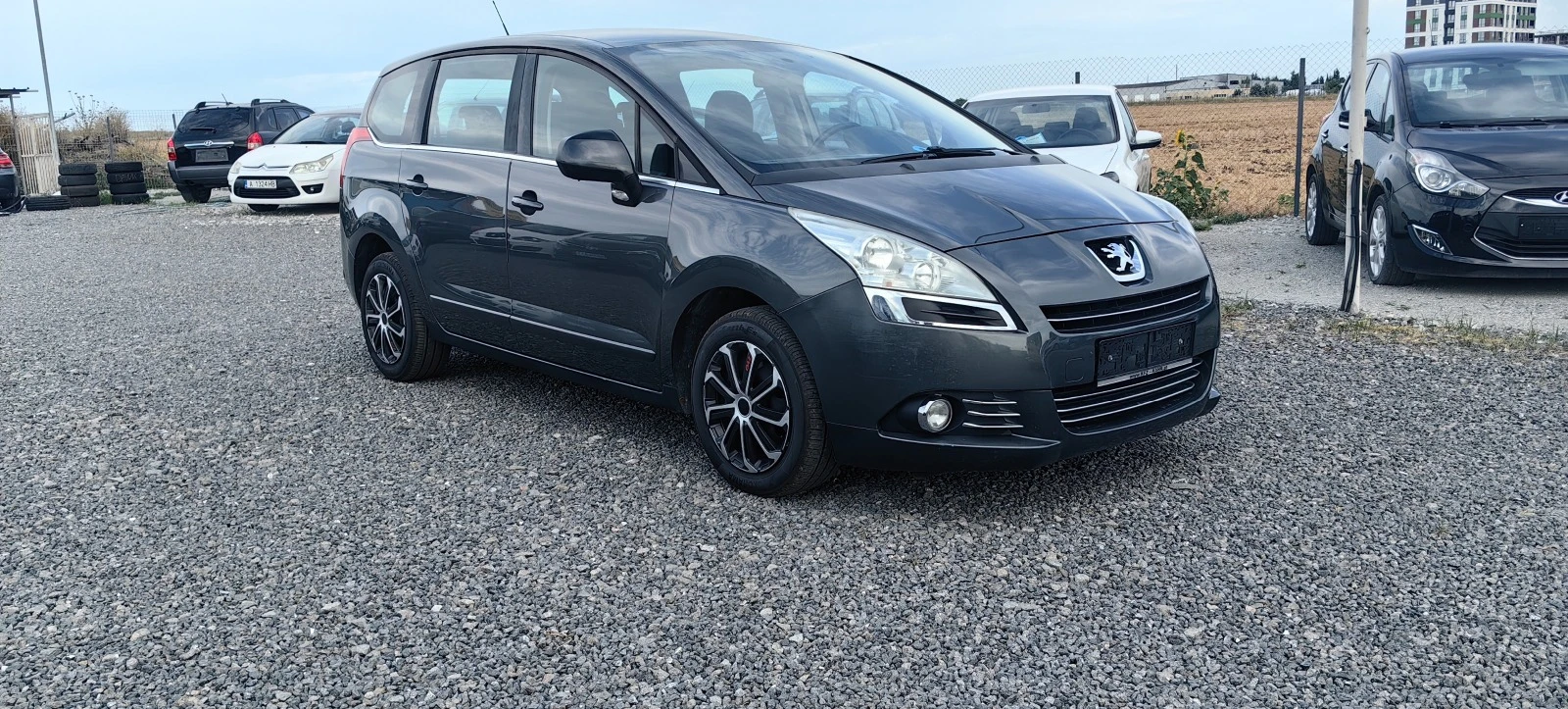 Peugeot 5008 1.6hdi automat  - [1] 