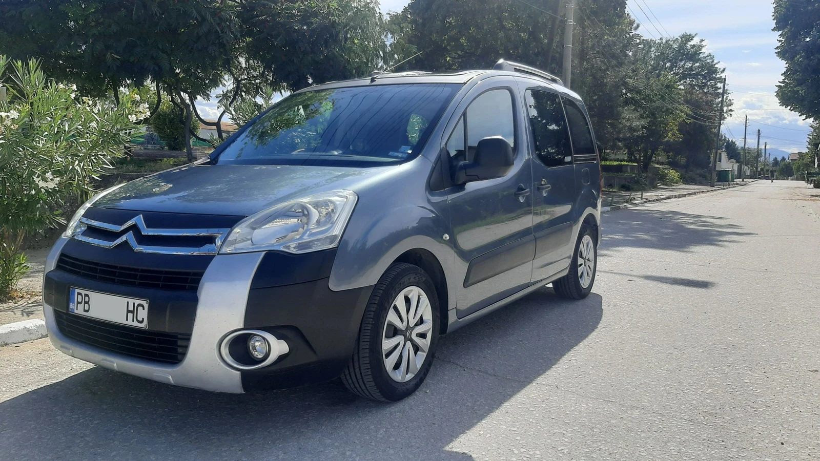 Citroen Berlingo 1.6 HDI - изображение 2